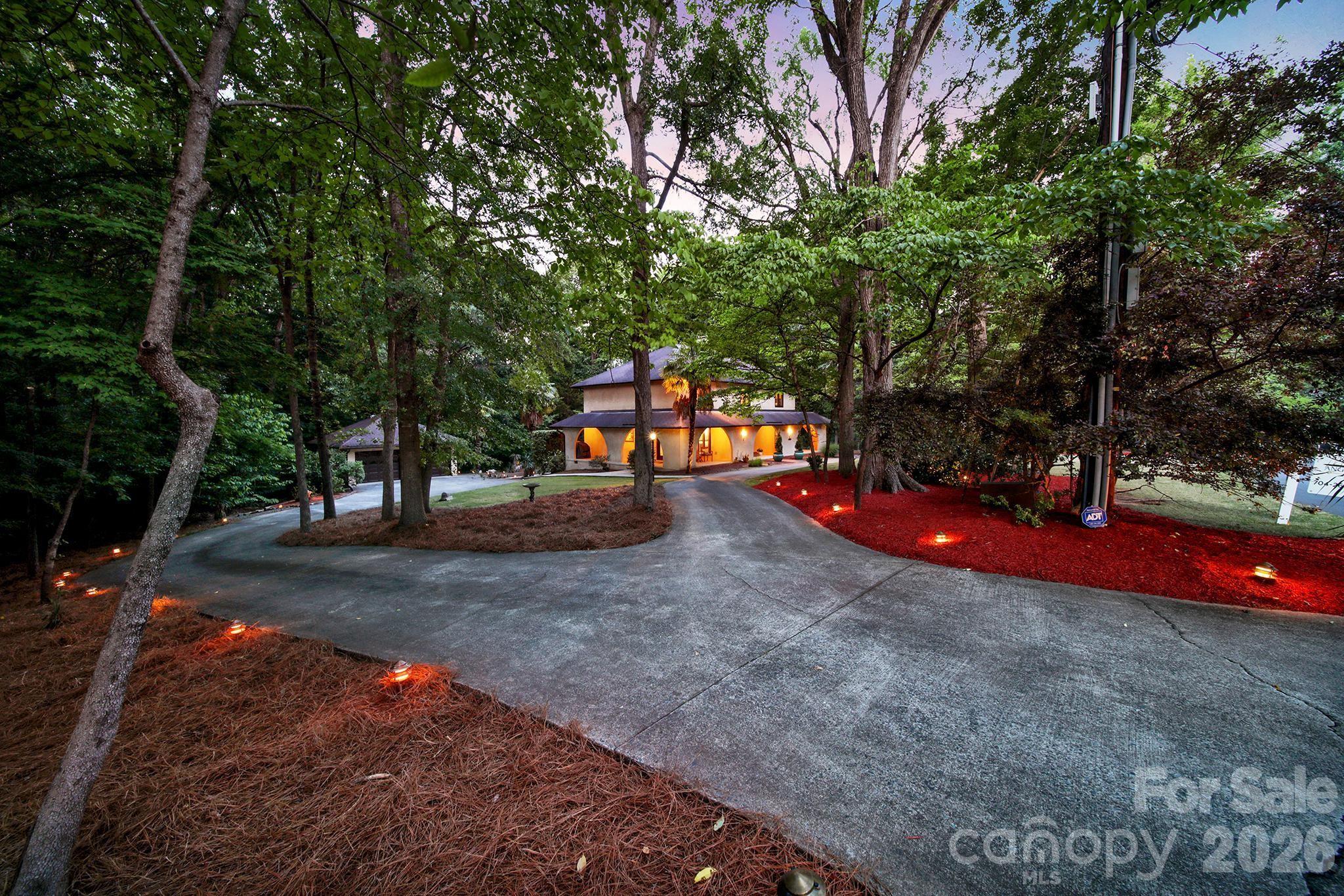 6512 Carmel Hills Drive Charlotte NC 28226