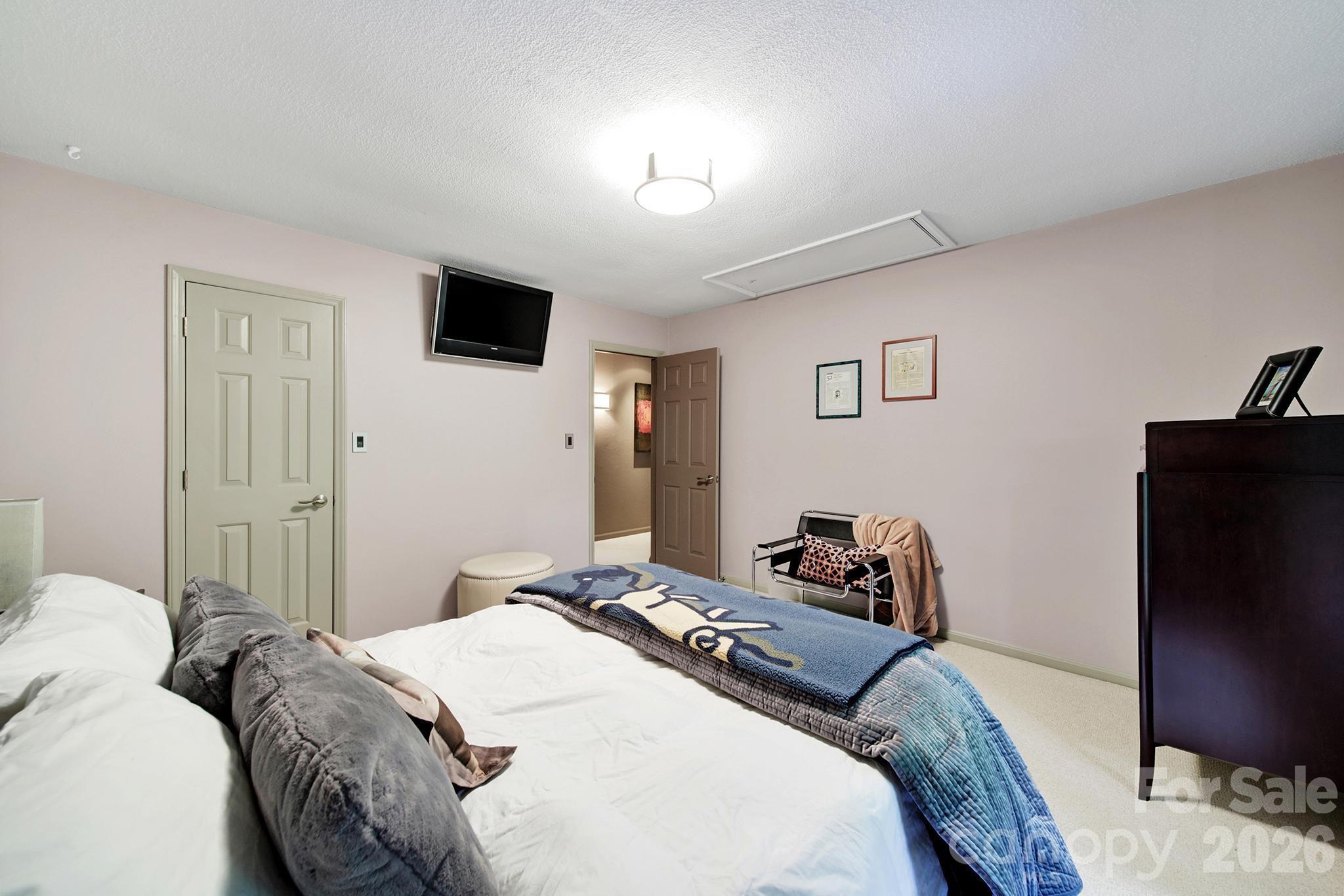 6512 Carmel Hills Drive Charlotte NC 28226