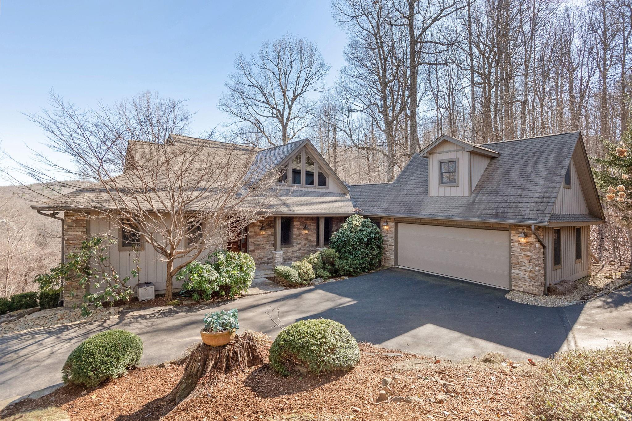 104 Fawncrest Court Flat Rock NC 28731