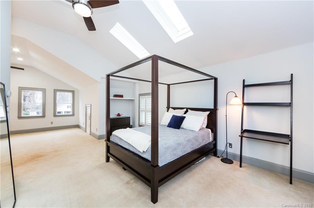 2332 Bay Street Charlotte NC 28205
