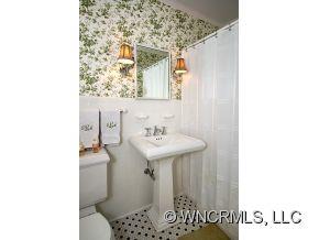 20 Hilltop Road Asheville NC 28803