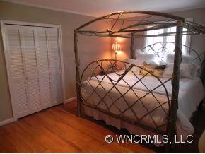 20 Hilltop Road Asheville NC 28803