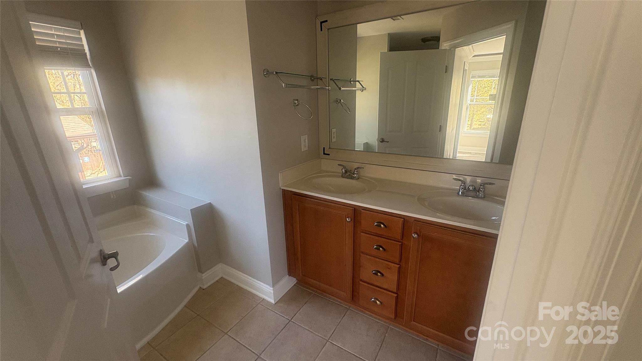 1134 Riverside Drive Charlotte NC 28214