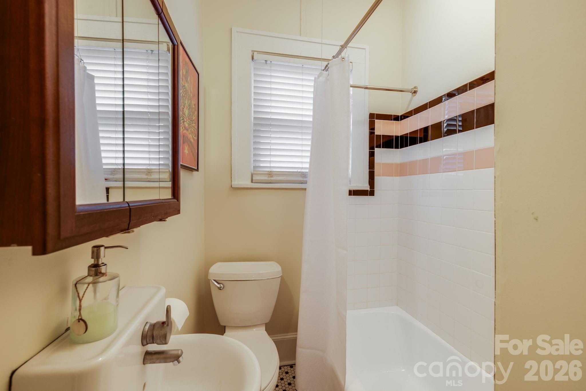 107 Courtland Avenue Asheville NC 28801
