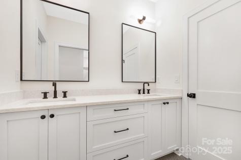 514 W Cama Street Charlotte NC 28209