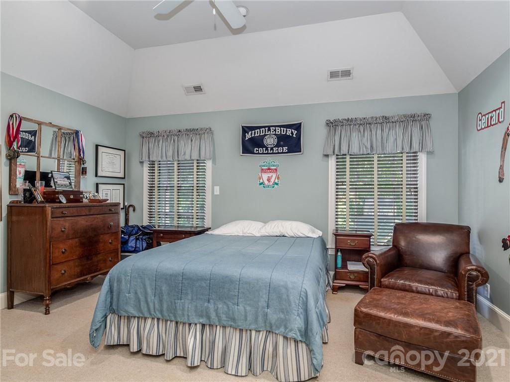4311 Foxcroft Road Charlotte NC 28211