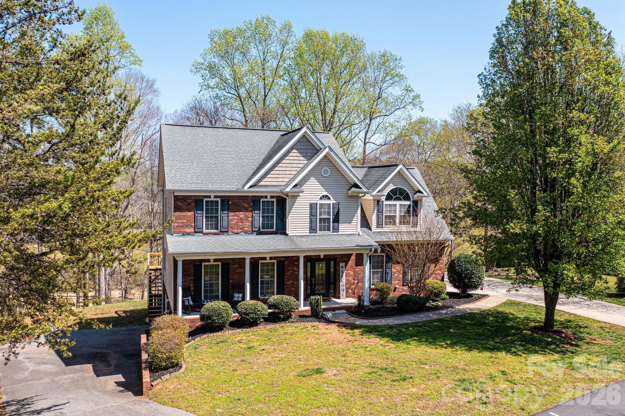 2586 Henry Falls Drive Hickory NC 28602