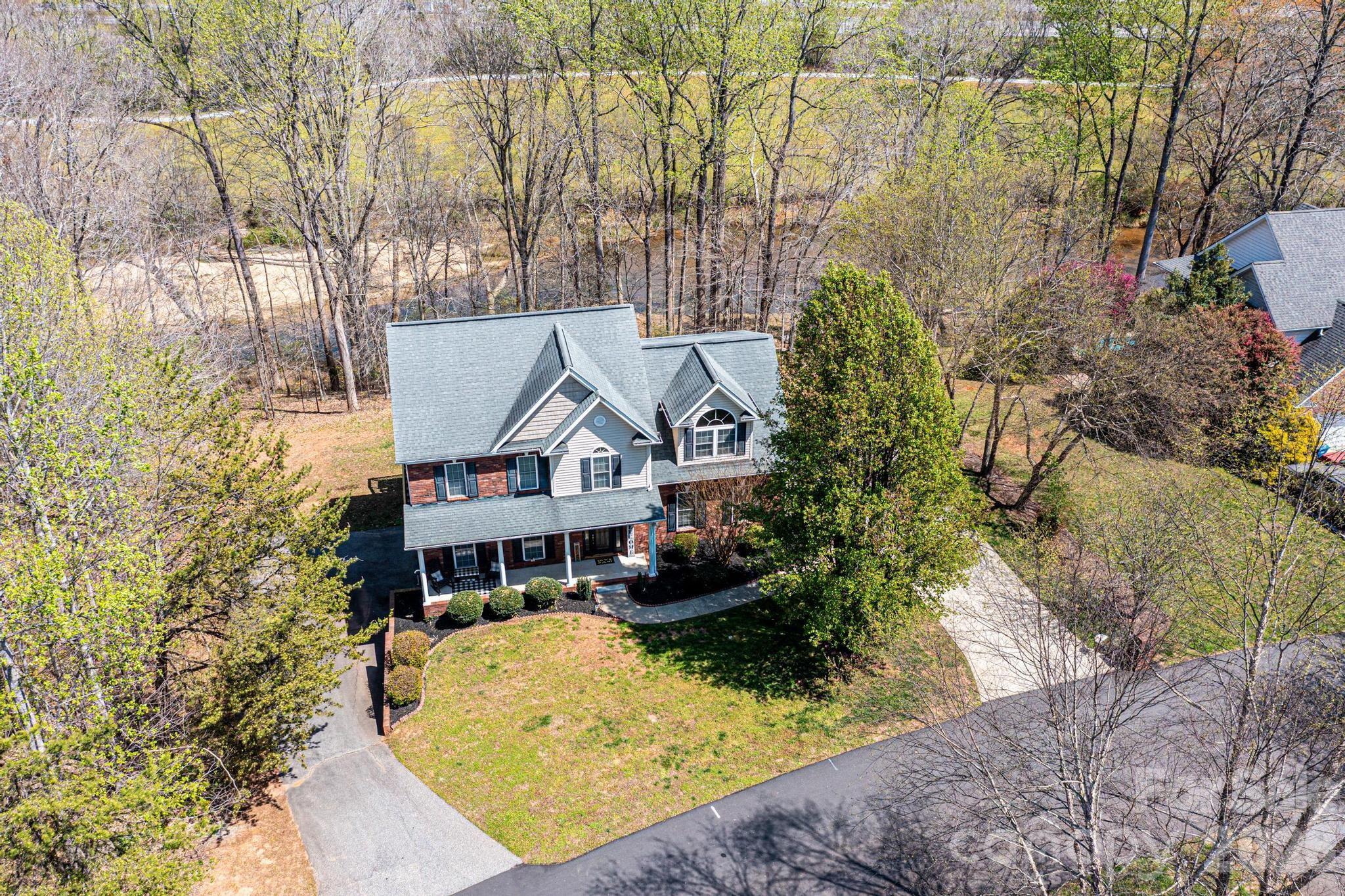 2586 Henry Falls Drive Hickory NC 28602