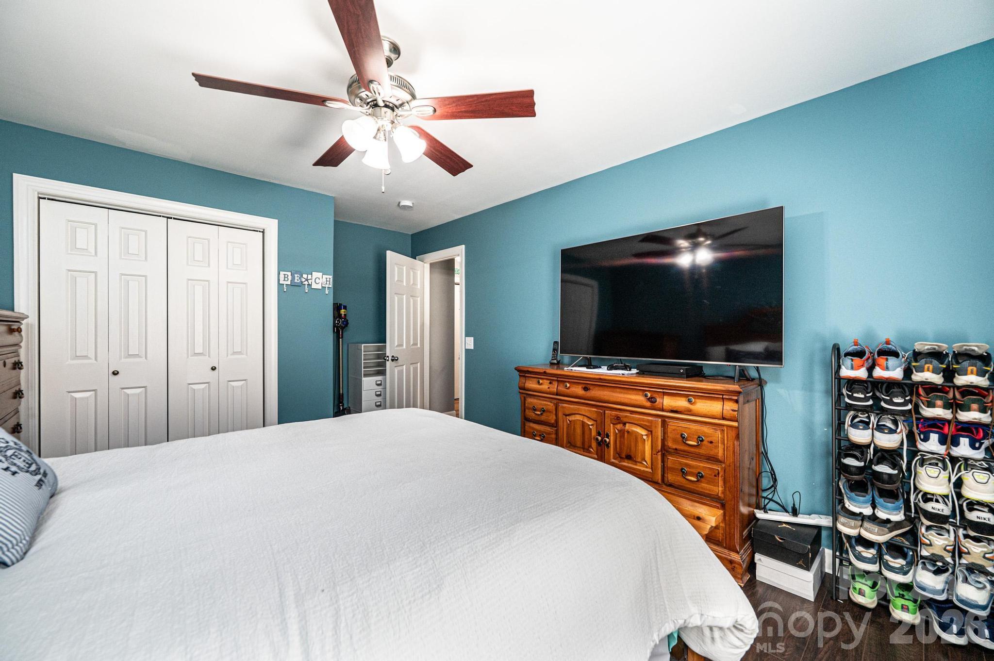 2586 Henry Falls Drive Hickory NC 28602