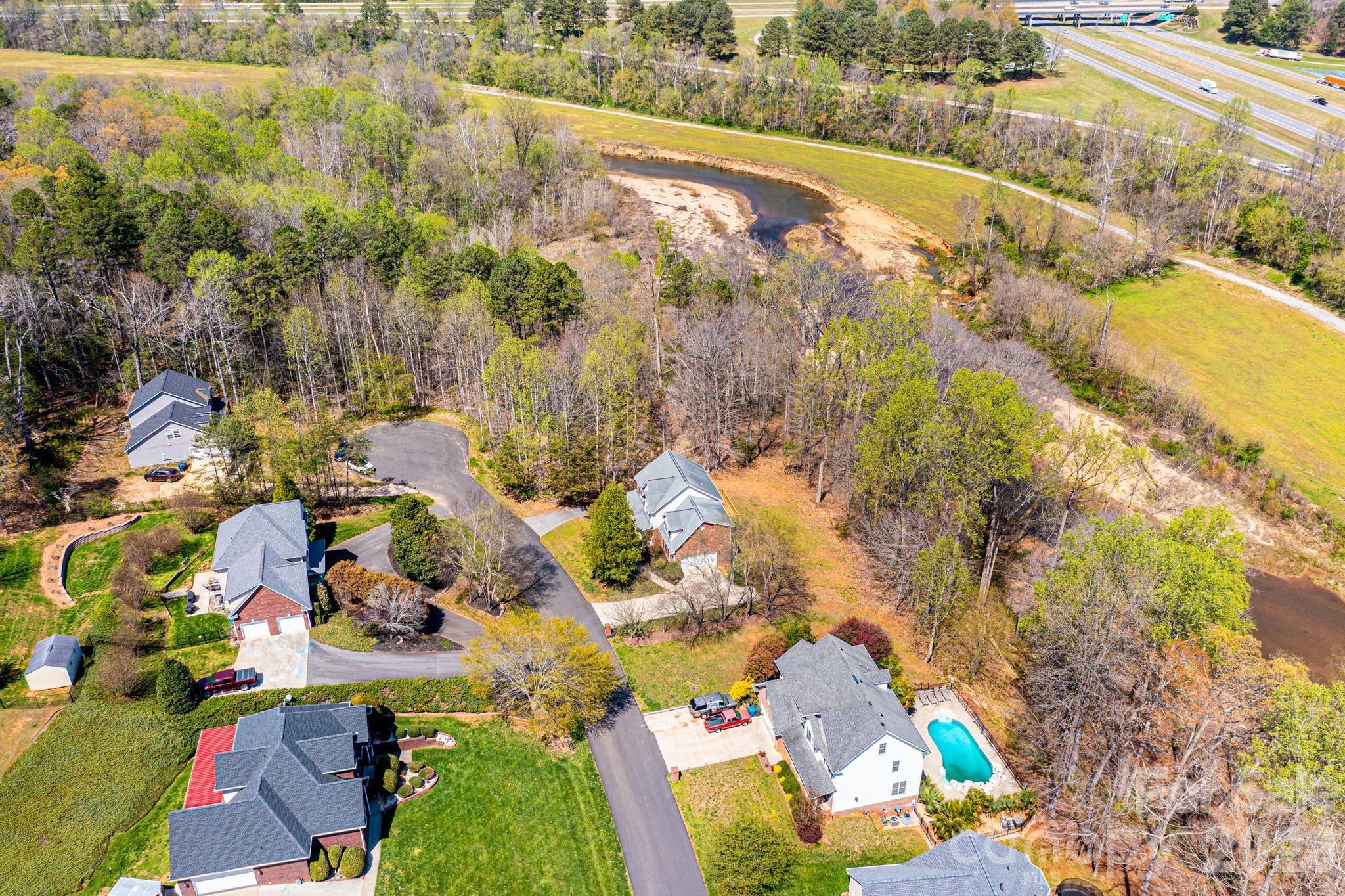 2586 Henry Falls Drive Hickory NC 28602