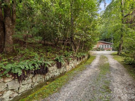 812 Crab Creek Road Hendersonville NC 28739
