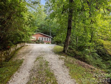 812 Crab Creek Road Hendersonville NC 28739