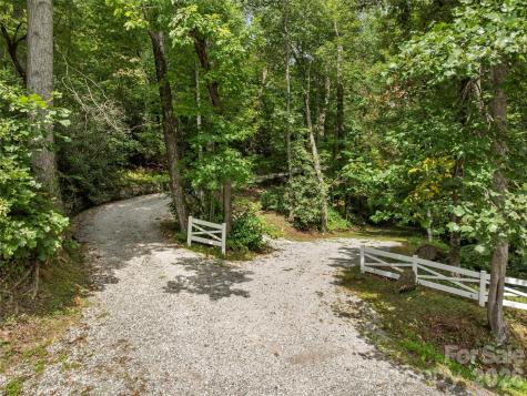 812 Crab Creek Road Hendersonville NC 28739