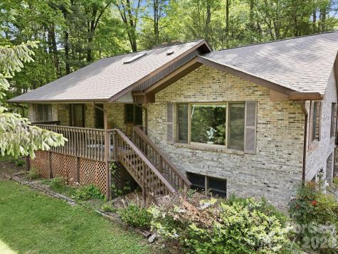 1 Mountain Heritage Place Candler NC 28715