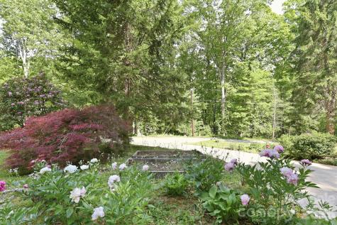 1 Mountain Heritage Place Candler NC 28715