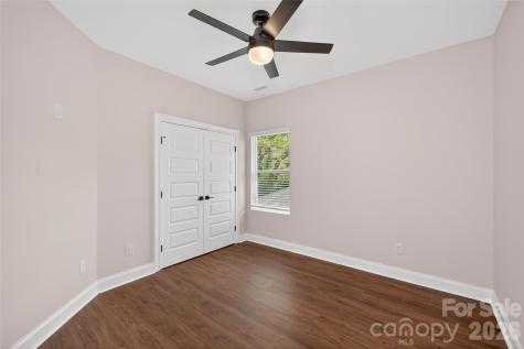 3219 Credenza Road Charlotte NC 28208