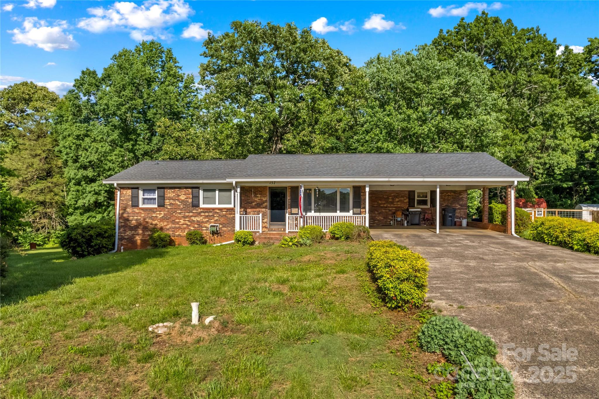 157 E Meadowview Drive Statesville NC 28625
