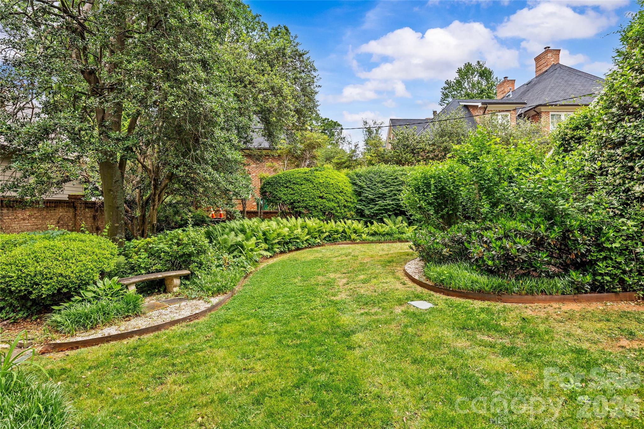 1858 Queens Road W Charlotte NC 28207