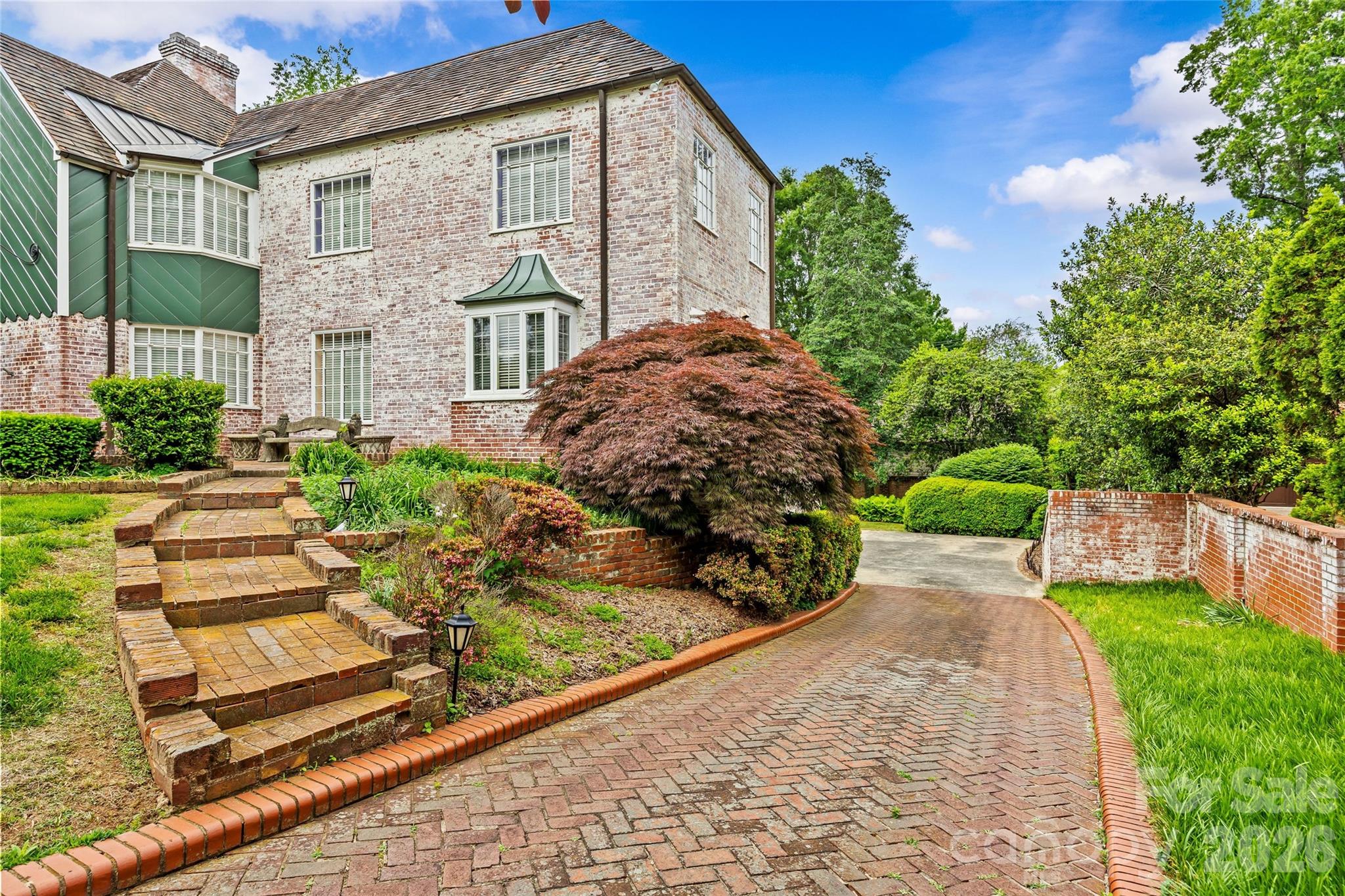 1858 Queens Road W Charlotte NC 28207