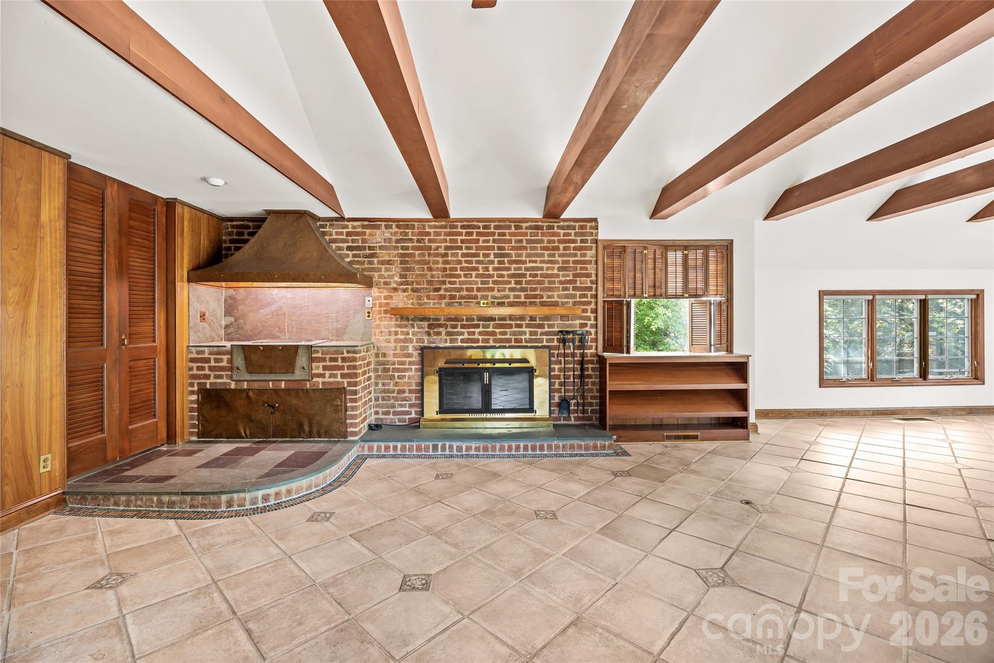 1858 Queens Road W Charlotte NC 28207