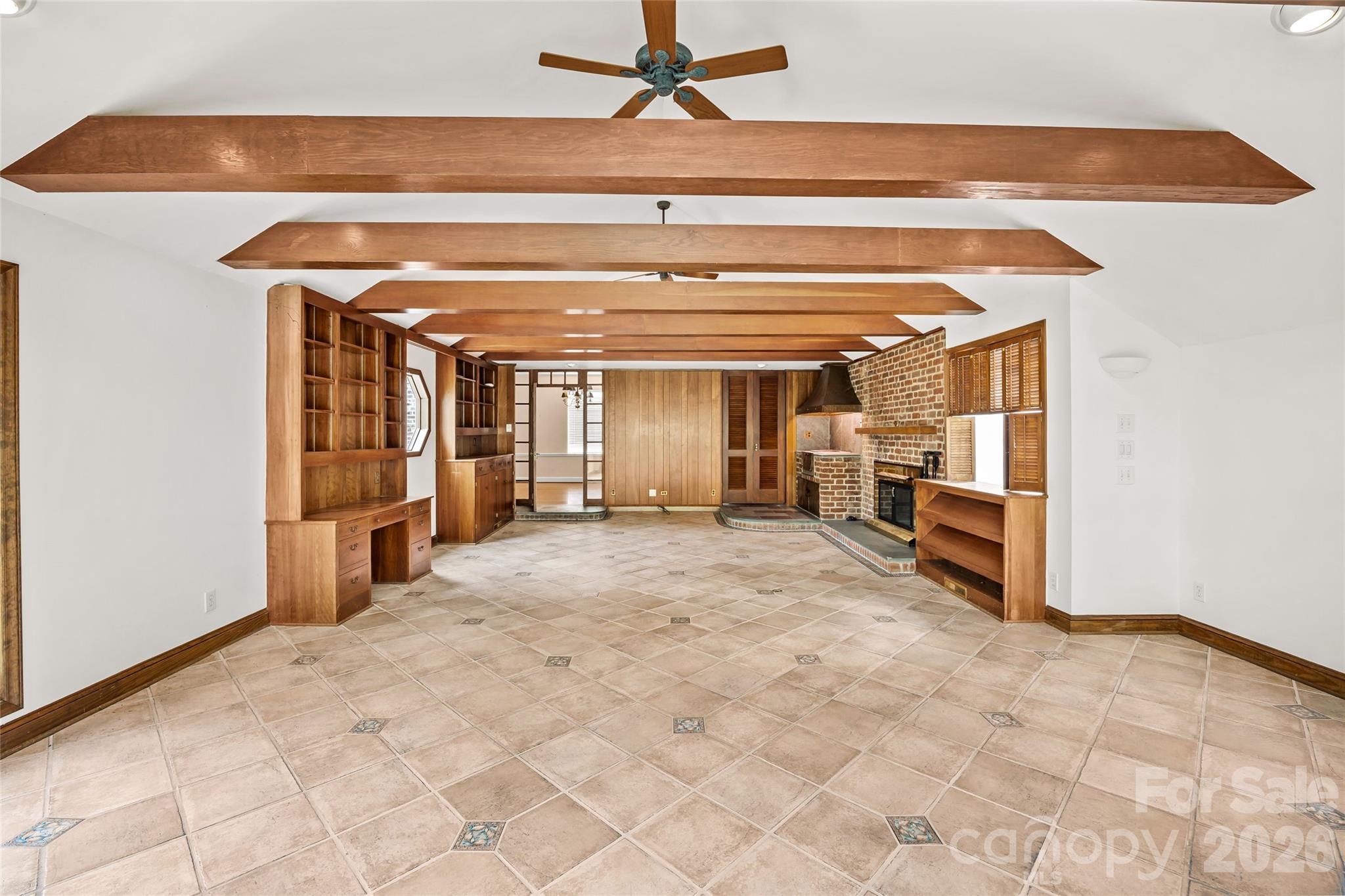 1858 Queens Road W Charlotte NC 28207