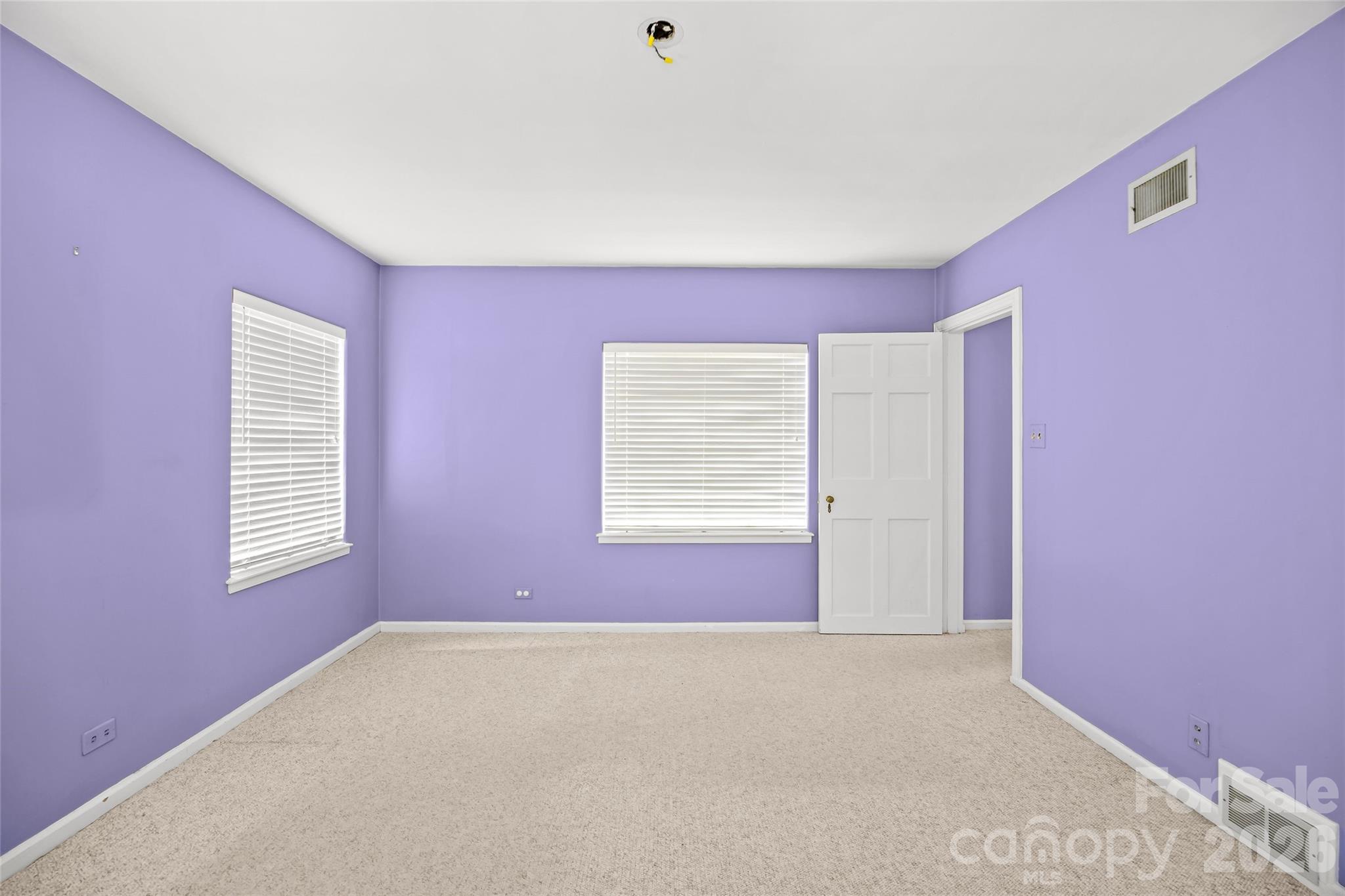 1858 Queens Road W Charlotte NC 28207