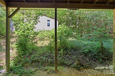 25 Glenn Lance Lane Fairview NC 28730