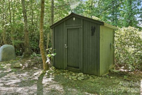 25 Glenn Lance Lane Fairview NC 28730