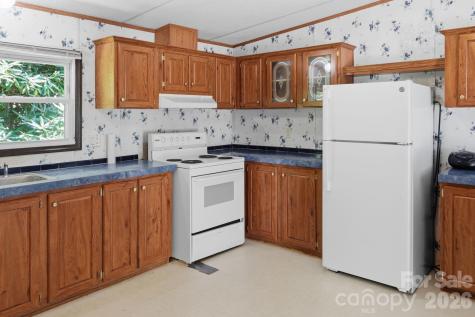 25 Glenn Lance Lane Fairview NC 28730