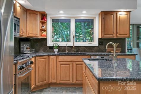 66 Ottaray Court Brevard NC 28712