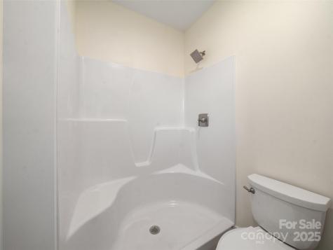 43 Skyvue Court Saluda NC 28773