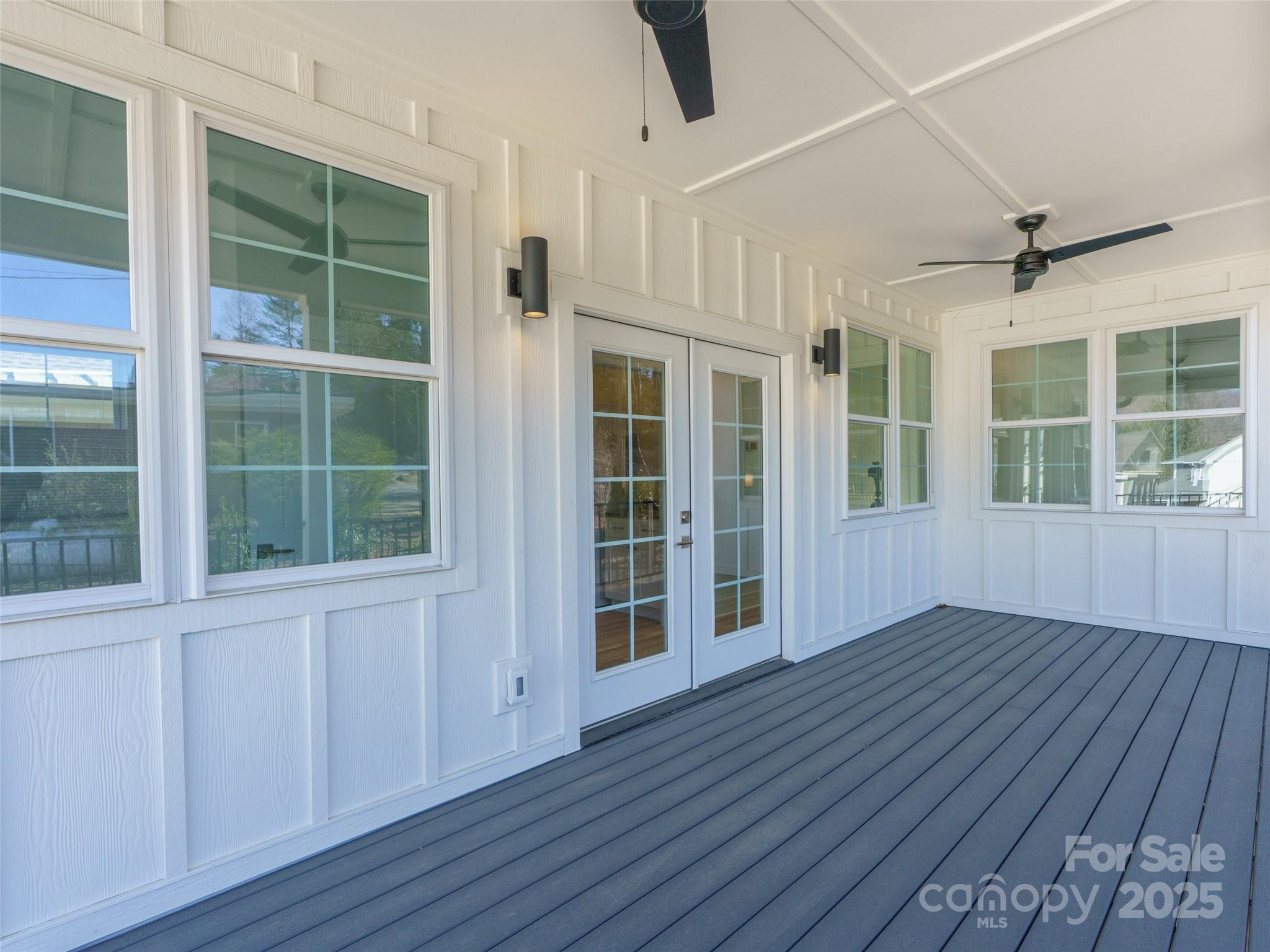 43 Skyvue Court Saluda NC 28773