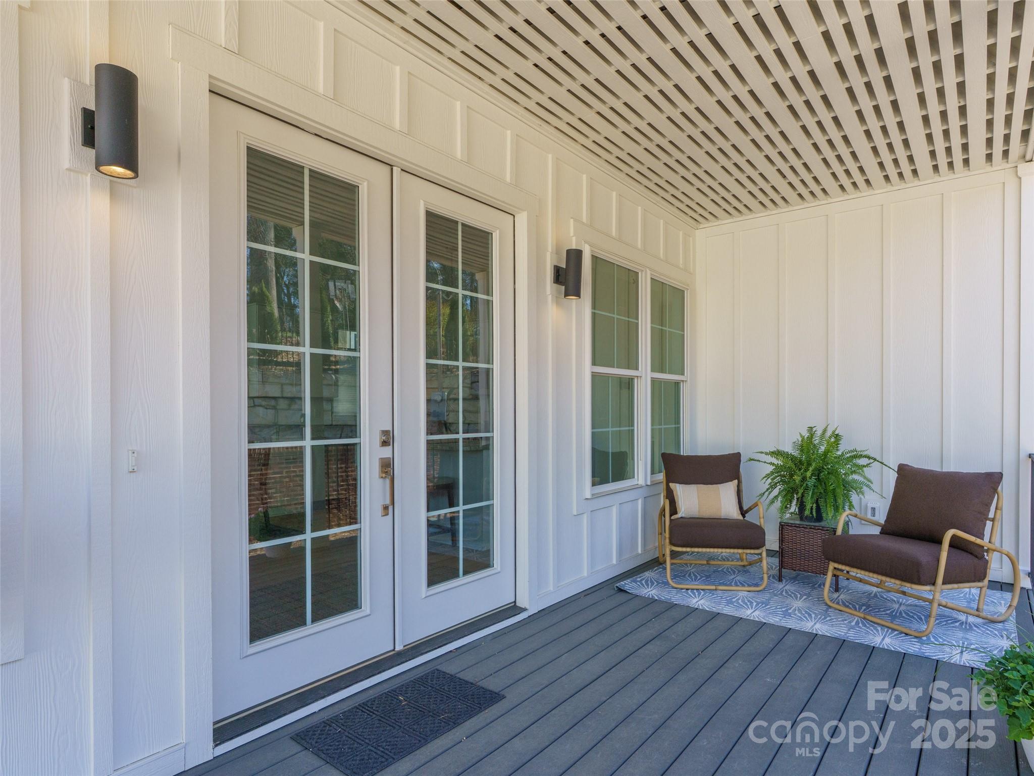 43 Skyvue Court Saluda NC 28773