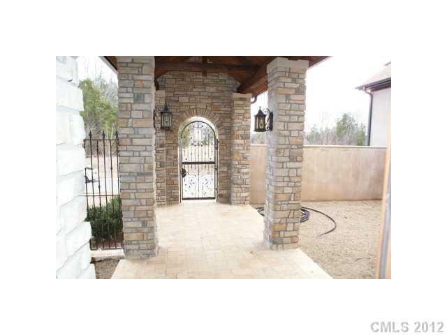 6118 Macdara Glenn Court Charlotte NC 28226