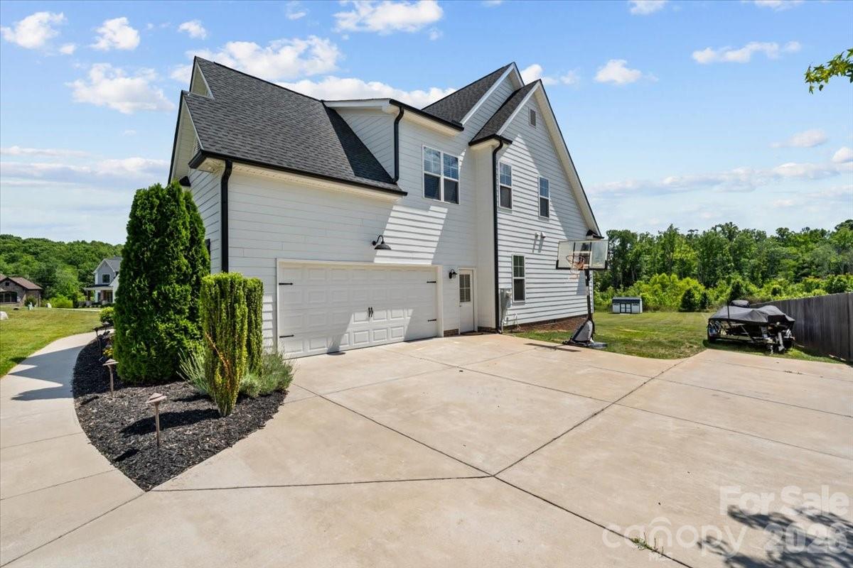 7105 Rae Farms Way Greensboro NC 27455