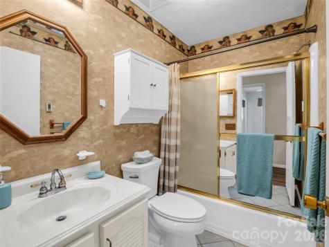 1594 Indian Cave Road Hendersonville NC 28739