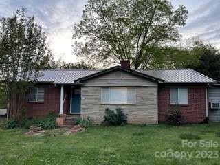 2609 13th Street NE Hickory NC 28601