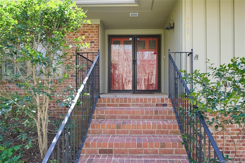 4310 Town And Country Drive Charlotte NC 28226