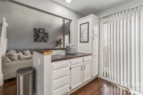 5927 Prescott Court Charlotte NC 28269