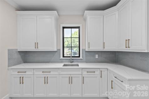 1321 Ferncliff Road Charlotte NC 28211