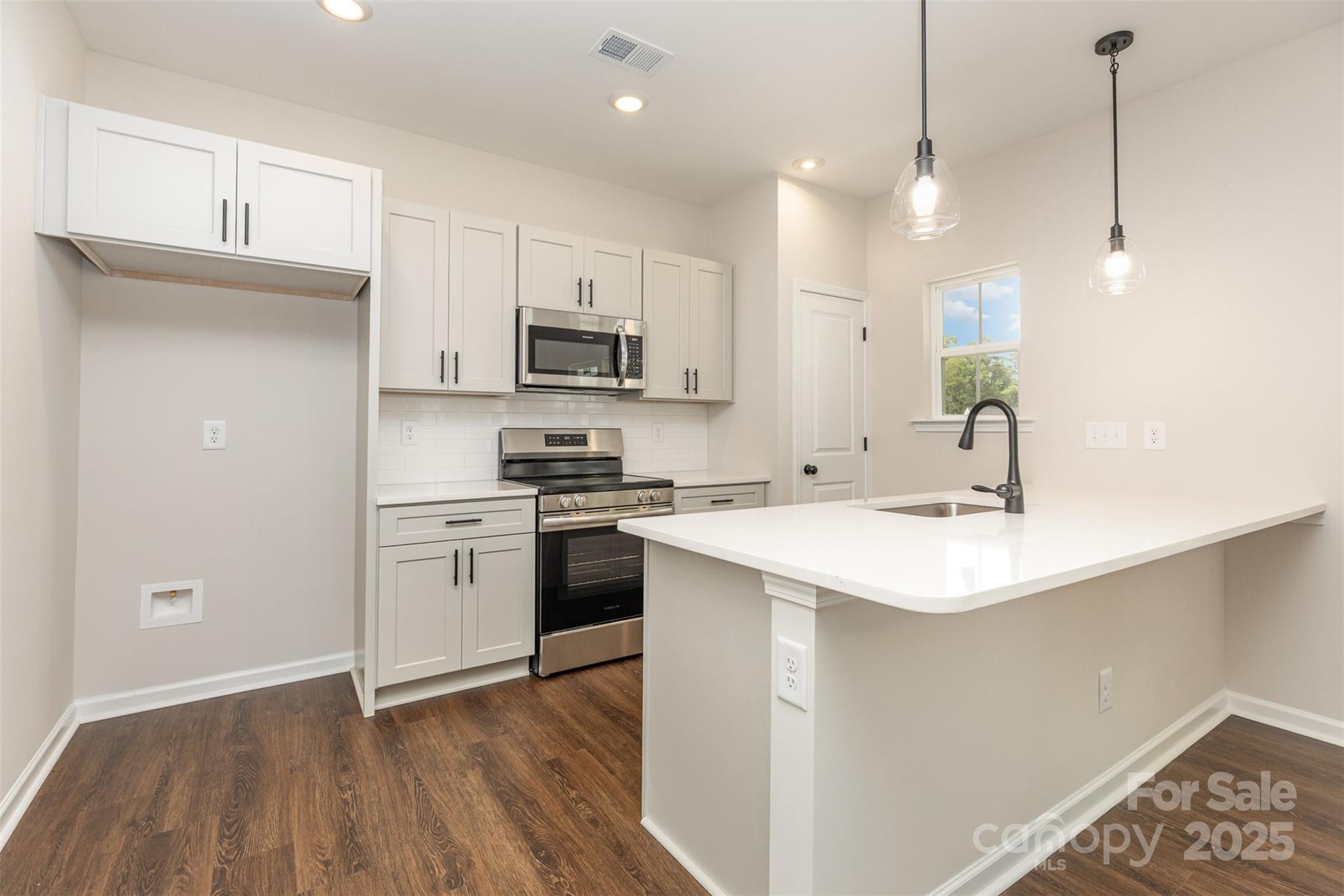 2063 Sadler Woods Lane Charlotte NC 28214