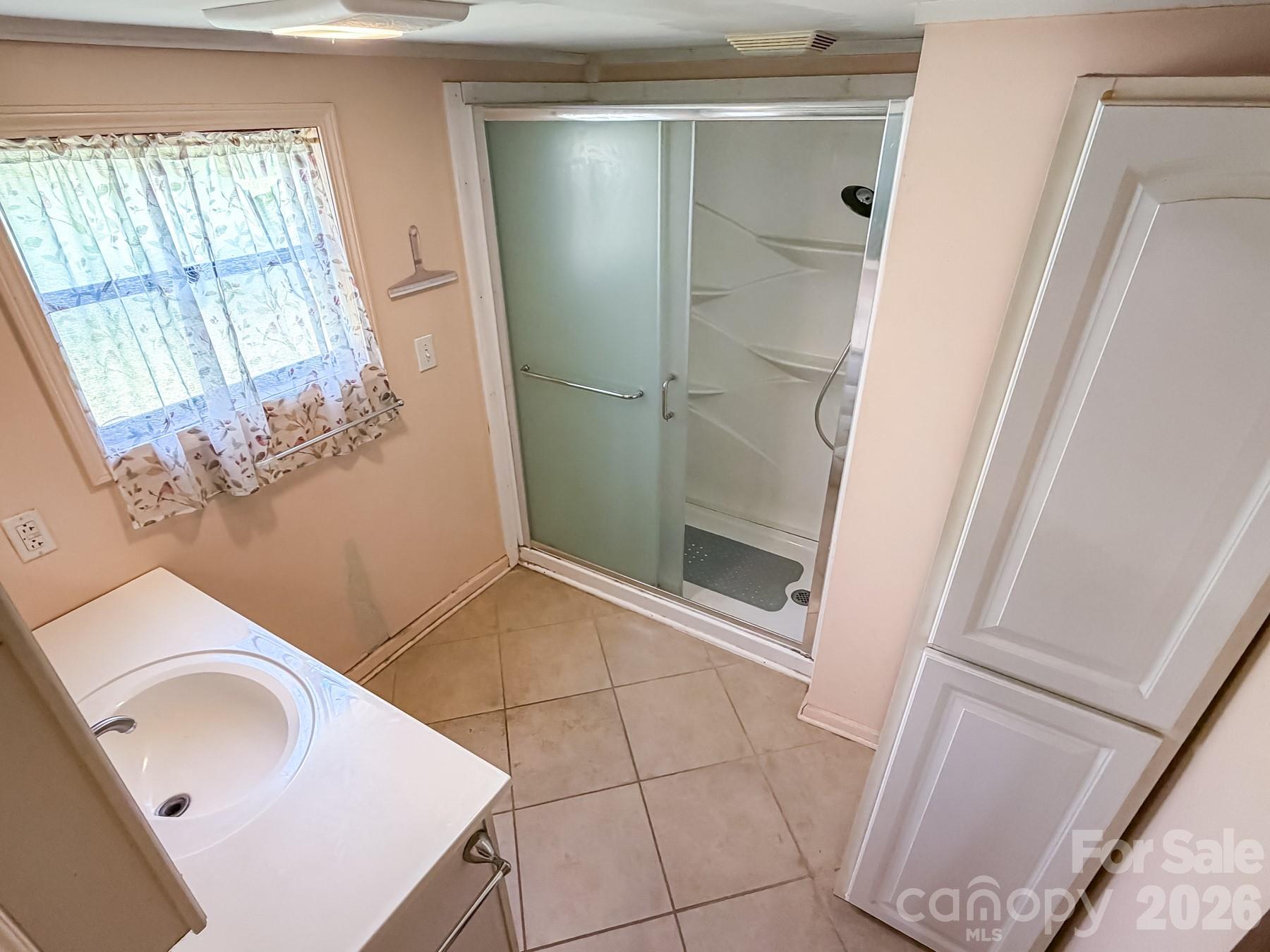 2746 Orangewood Lane Newton NC 28658