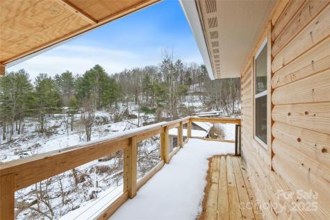 137 Red Maple Lane Burnsville NC 28714