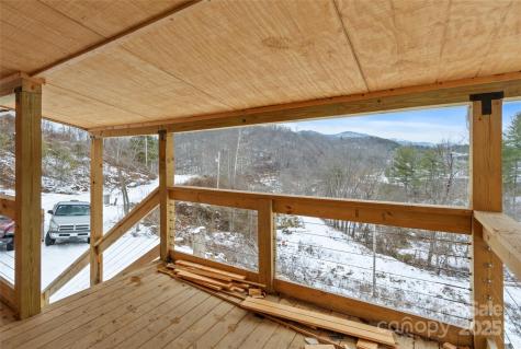 137 Red Maple Lane Burnsville NC 28714