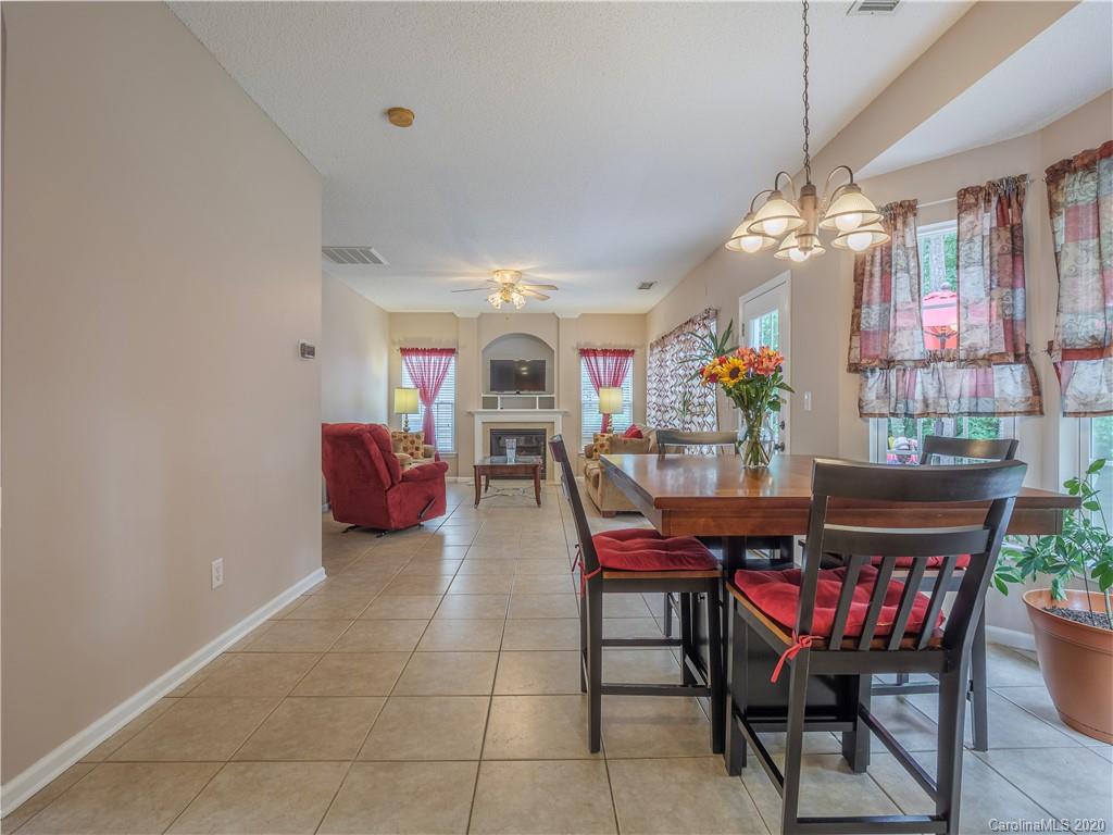 9916 Sandman Lane Charlotte NC 28216