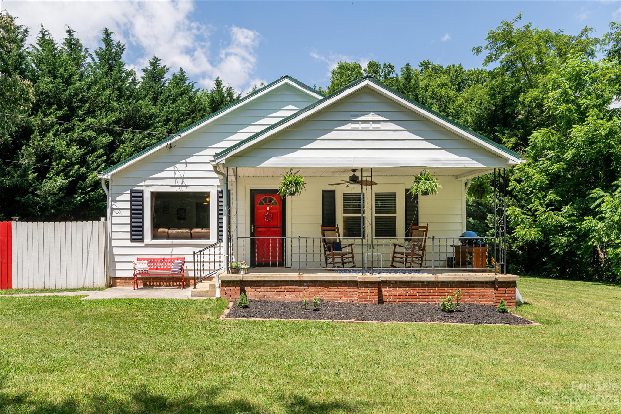 51 Maple Avenue Candler NC 28715