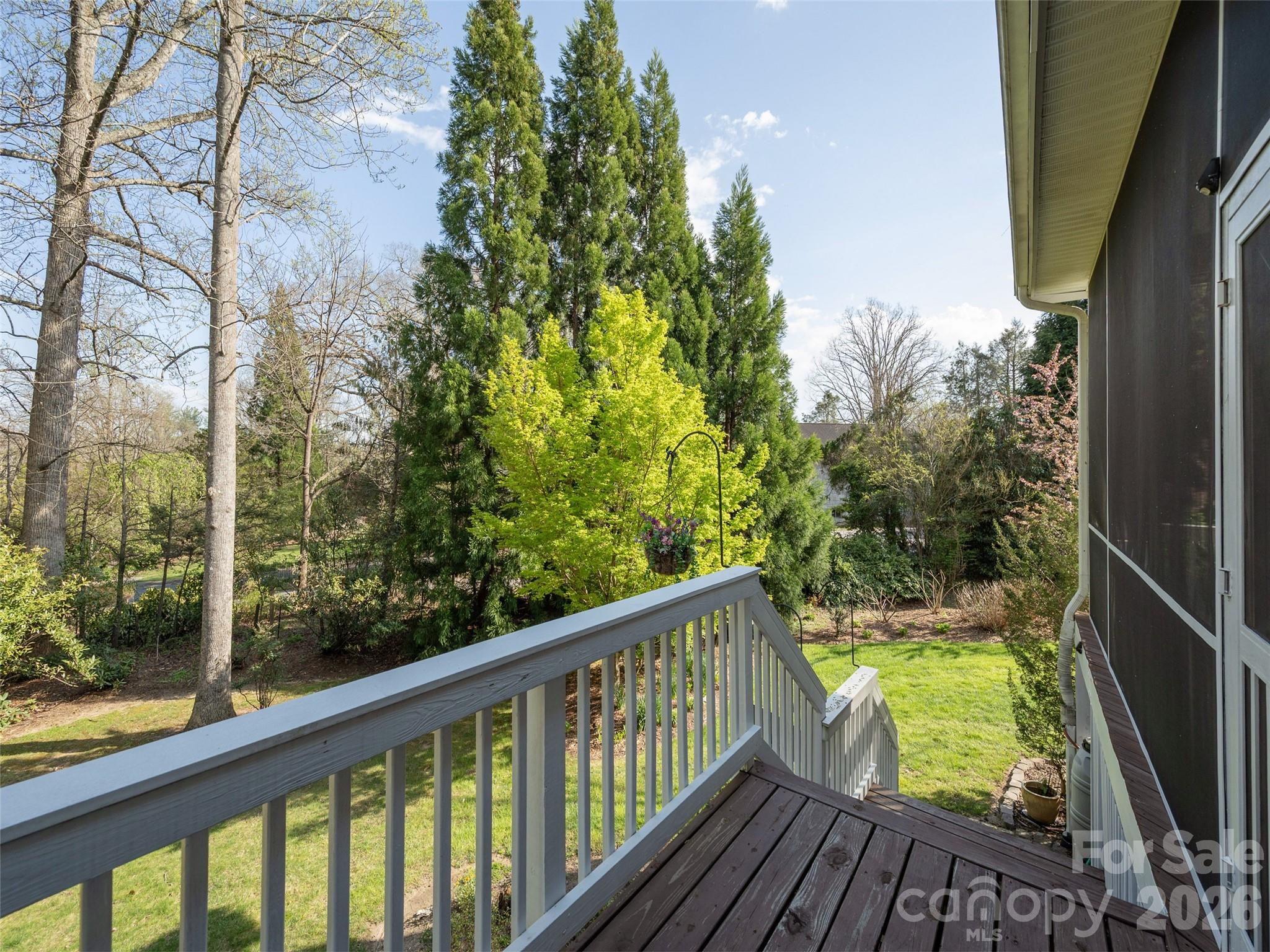 83 Towne Place Drive Hendersonville NC 28792