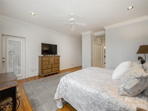83 Towne Place Drive Hendersonville NC 28792