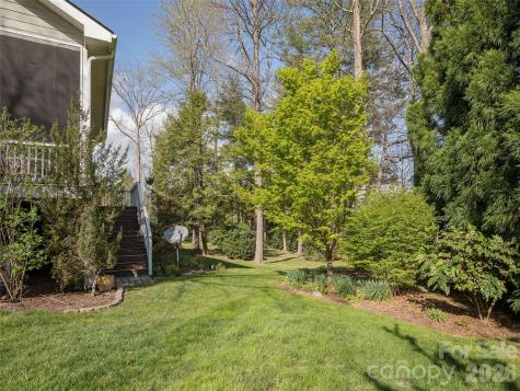 83 Towne Place Drive Hendersonville NC 28792