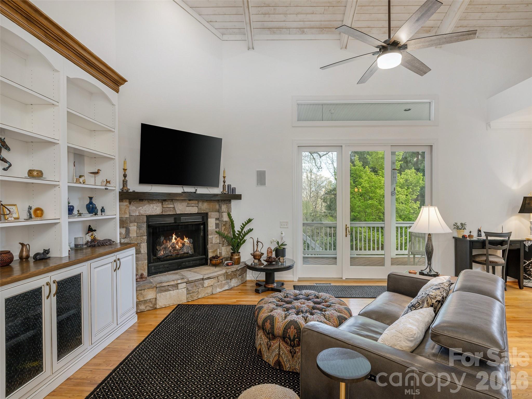 83 Towne Place Drive Hendersonville NC 28792
